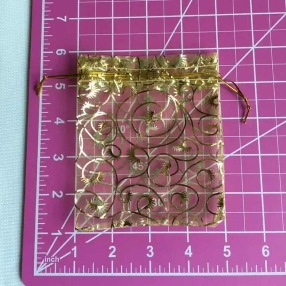 New 10 pcs Medium Assorted Organza Gift Bags. Fashion Accessories. - Picture 3 of 9